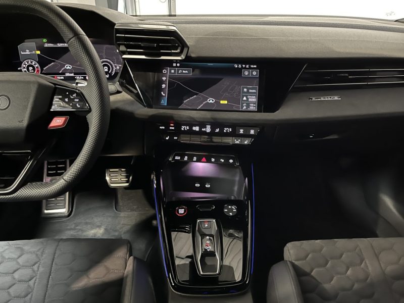 AUDI RS3 8Y 2.5 TFSI 400 (PHASE 2) Immat FR / Pack Carbon / 1500km