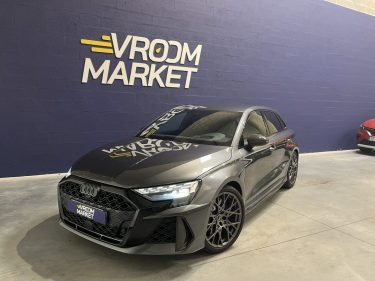 AUDI RS3 8Y 2.5 TFSI 400 (PHASE 2) Immat FR / Pack Carbon / 1500km