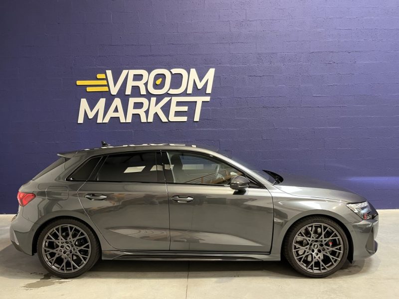 AUDI RS3 8Y 2.5 TFSI 400 (PHASE 2) Immat FR / Pack Carbon / 1500km