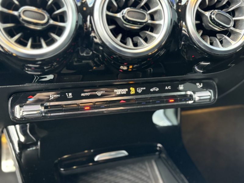 MERCEDES CLASSE A 250e 218cv - AMG LINE 