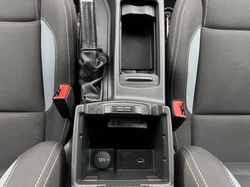 FORD FOCUS III PHASE 2 ST 2.0 TDCI 185 Cv 5 PORTES / SIEGES RECARO - GARANTIE 1 AN