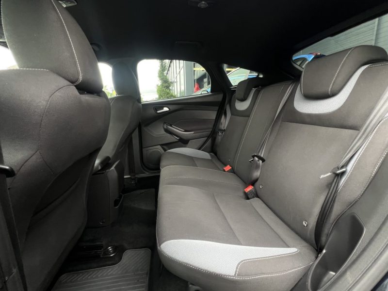 FORD FOCUS III PHASE 2 ST 2.0 TDCI 185 Cv 5 PORTES / SIEGES RECARO - GARANTIE 1 AN
