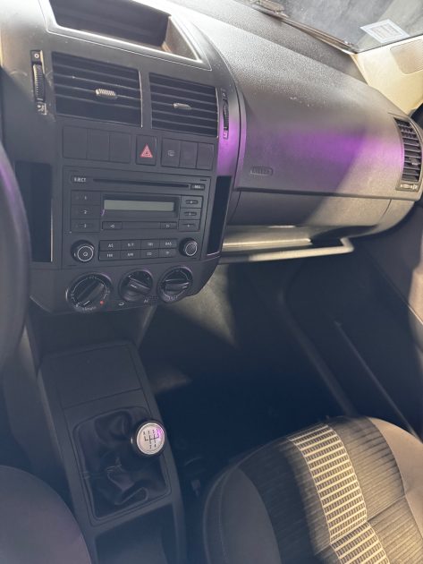 VOLKSWAGEN POLO 2008