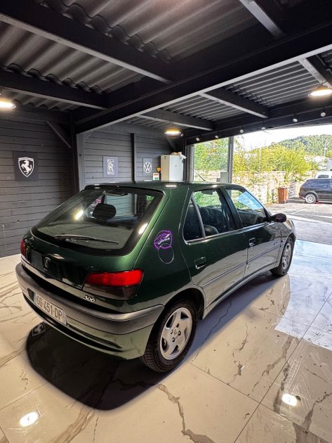 PEUGEOT 306 ESSENCE BOITE AUTO