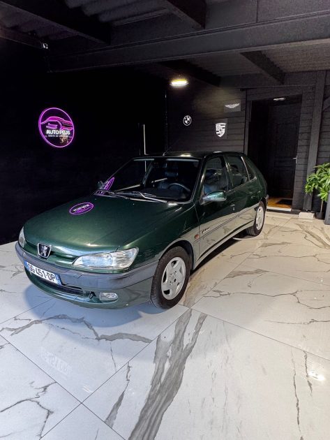 PEUGEOT 306 ESSENCE BOITE AUTO