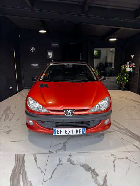 PEUGEOT 206 2001