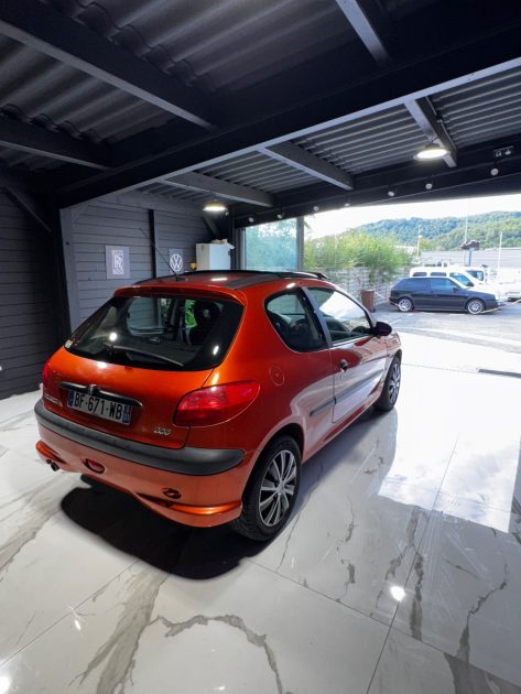 PEUGEOT 206 2001