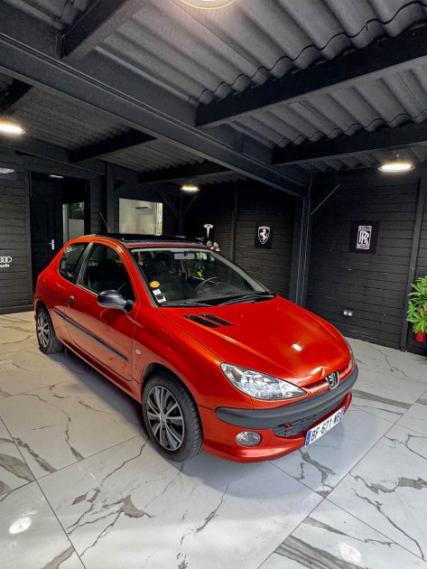 PEUGEOT 206 2001