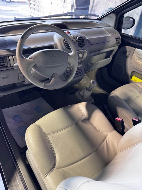 Renault twingo EDITION INITIALE-réviser garantie inclus