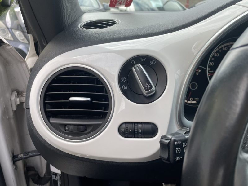 VOLKSWAGEN BEETLE GARANTIE 12 MOIS 2013
