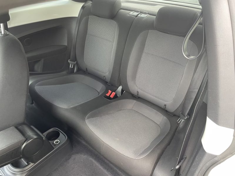 VOLKSWAGEN BEETLE GARANTIE 12 MOIS 2013