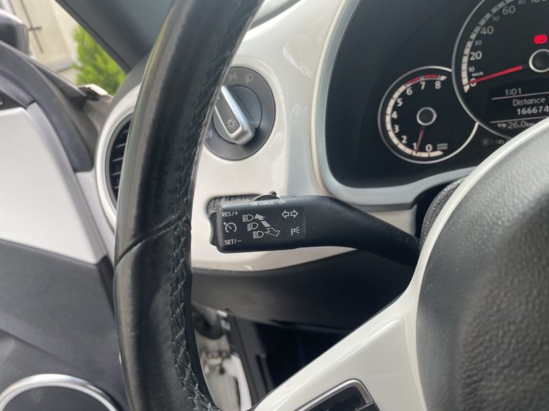 VOLKSWAGEN BEETLE GARANTIE 12 MOIS 2013