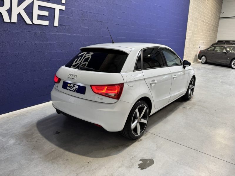 AUDI A1 SPORTBACK 1.6 TDI 105ch Ambition Luxe 