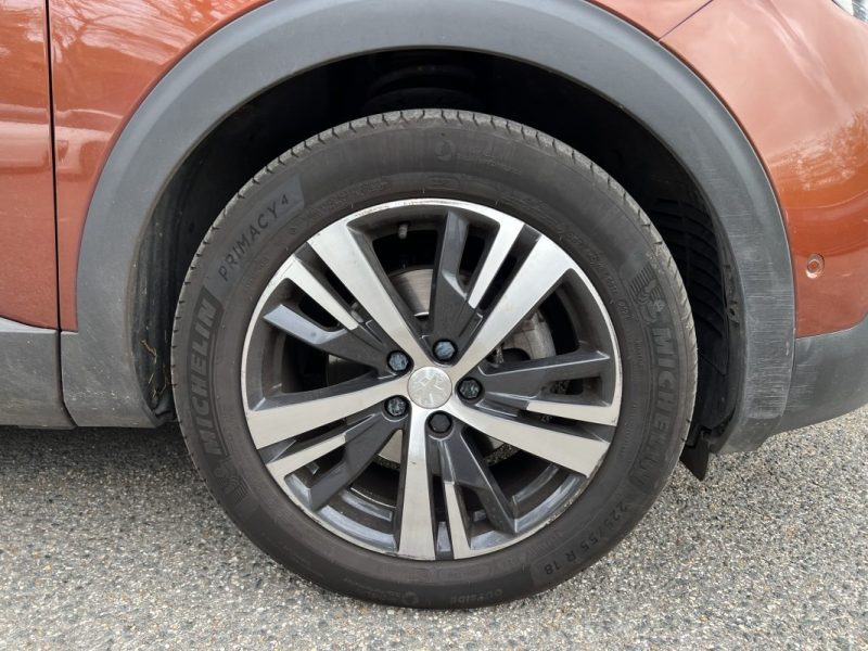 PEUGEOT 3008 1.2 130ch Allure - TOIT OUVRANT - DISTRIBUTION OK