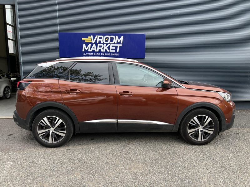 PEUGEOT 3008 1.2 130ch Allure - TOIT OUVRANT - DISTRIBUTION OK