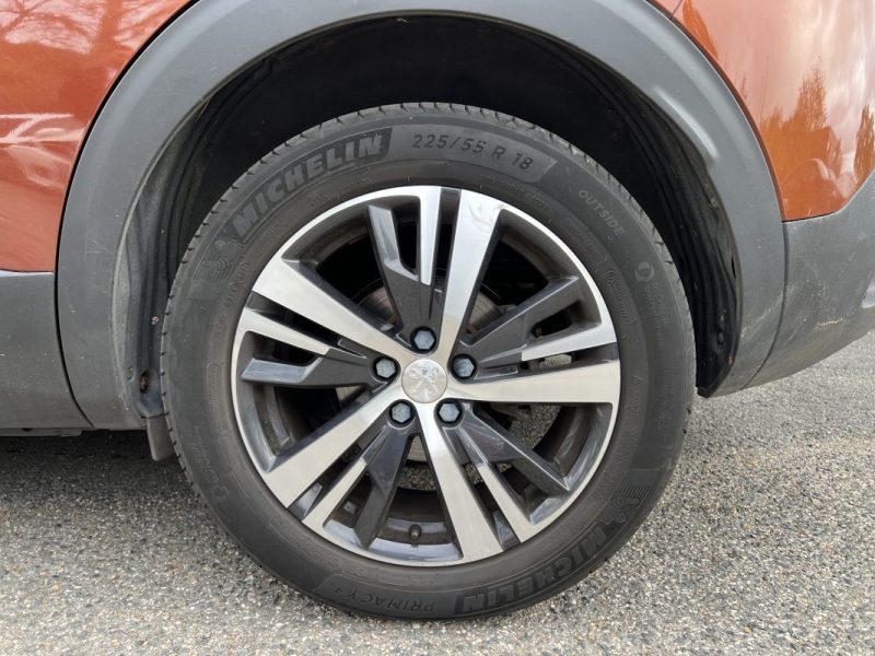 PEUGEOT 3008 1.2 130ch Allure - TOIT OUVRANT - DISTRIBUTION OK