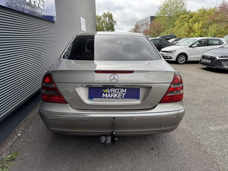 MERCEDES CLASSE E200 122cv ÉLÉGANCE 
