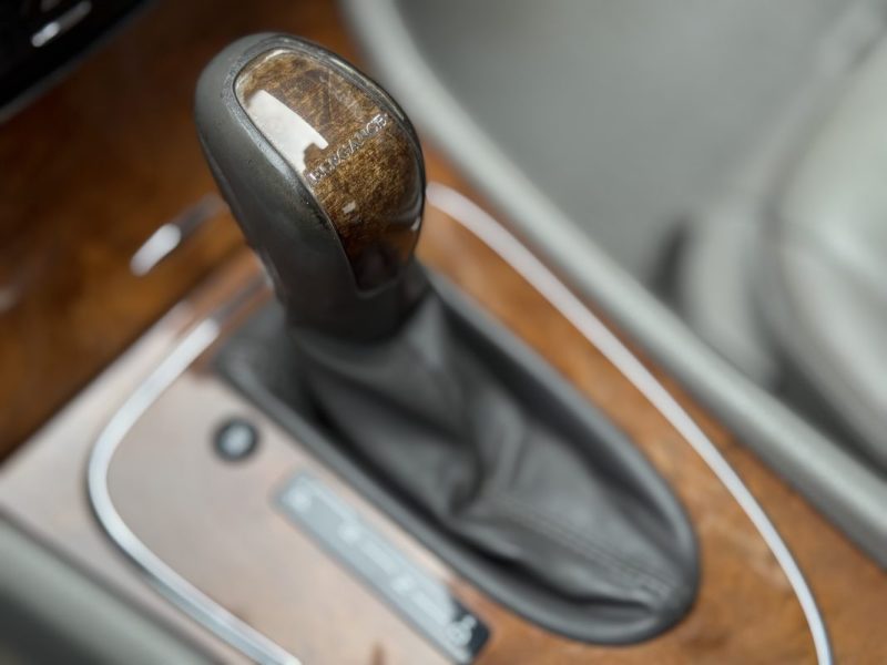 MERCEDES CLASSE E200 122cv ÉLÉGANCE 