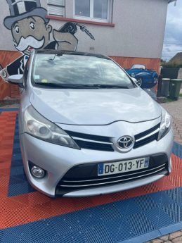 TOYOTA VERSO 2014 112 D-4D Business 5 places