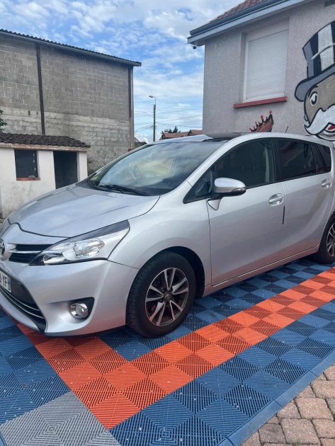TOYOTA VERSO 2014 112 D-4D Business 5 places