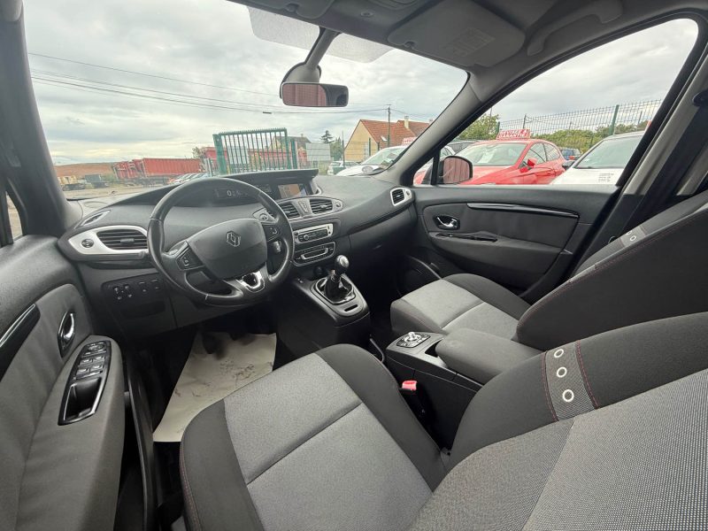 RENAULT GRAND SCÉNIC 3 PHASE 3 1.2I - 16V TCE 130CV CRIT'AIR 1 2013