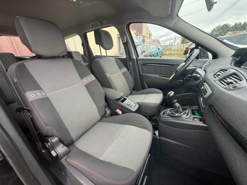 RENAULT GRAND SCÉNIC 3 PHASE 3 1.2I - 16V TCE 130CV CRIT'AIR 1 2013