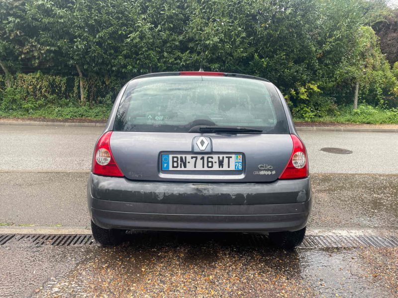 RENAULT CLIO 1.2i 60CH