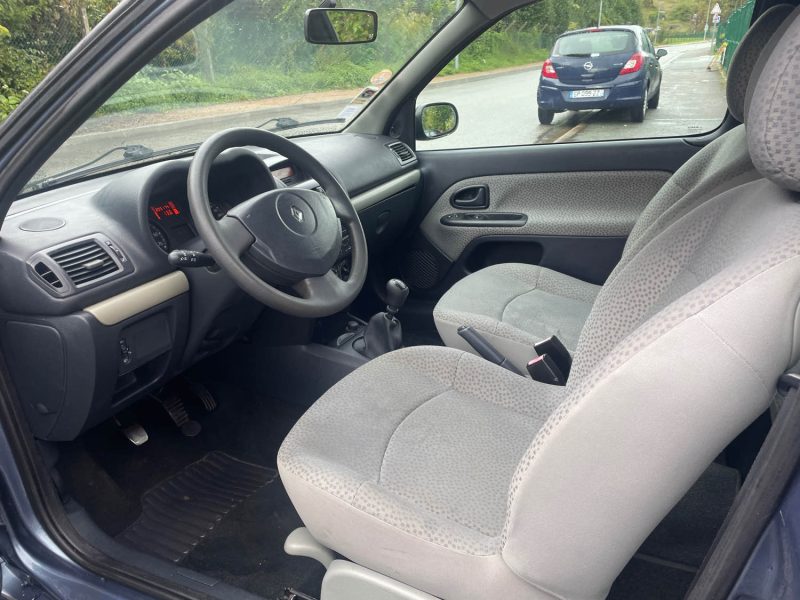 RENAULT CLIO 1.2i 60CH