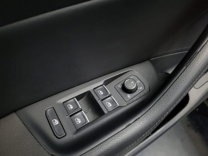 VOLKSWAGEN PASSAT 1.5 TSI CARAT DSG7 150ch