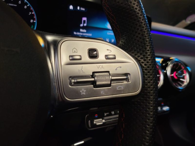 MERCEDES CLA 250e 220cv AMG LINE TOIT OUVRANT / PACK PREMIUM / CARPLAY/ 360°