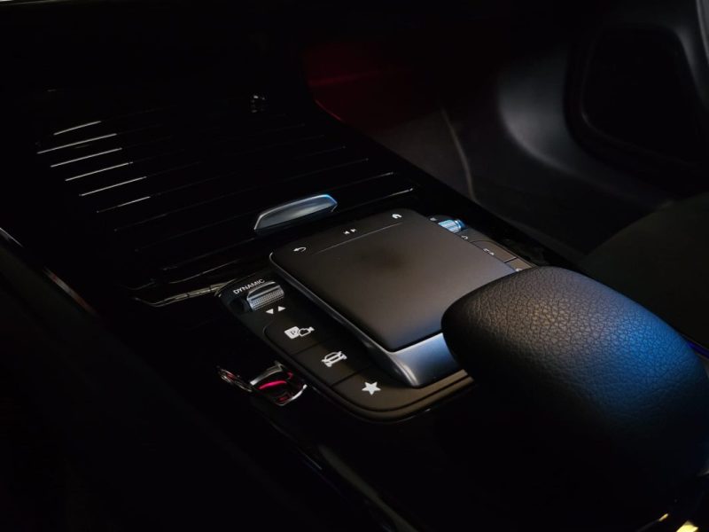 MERCEDES CLA 250e 220cv AMG LINE TOIT OUVRANT / PACK PREMIUM / CARPLAY/ 360°