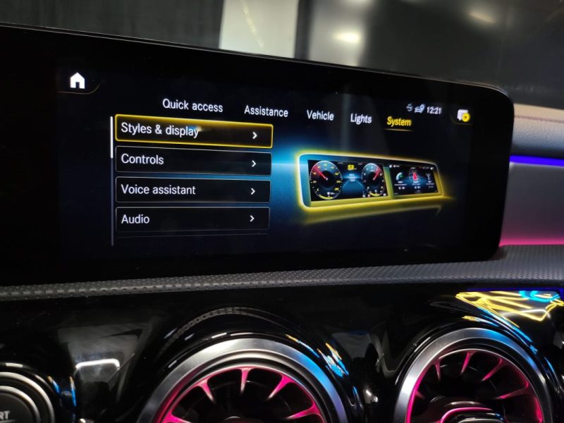 MERCEDES CLA 250e 220cv AMG LINE TOIT OUVRANT / PACK PREMIUM / CARPLAY/ 360°