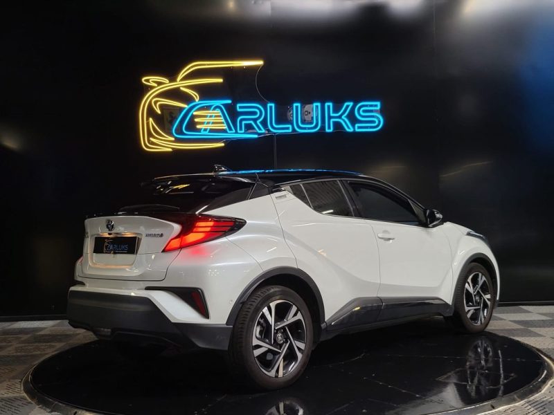 TOYOTA C-HR 1.8 122H COLLECTION / VOLANT CHAUFFANT / SIEGES ELECTRIQUES + CHAUFFANTS / APPLE CARPLAY