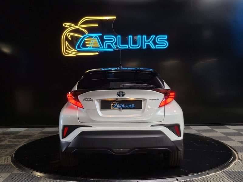 TOYOTA C-HR 1.8 122H COLLECTION / VOLANT CHAUFFANT / SIEGES ELECTRIQUES + CHAUFFANTS / APPLE CARPLAY