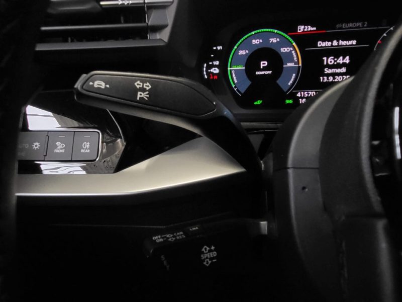 AUDI A3 SPORTBACK 40 TFSIe 204ch / CAMERA DE RECUL / CARPLAY / KEYLESS / MODES DE CONDUITES