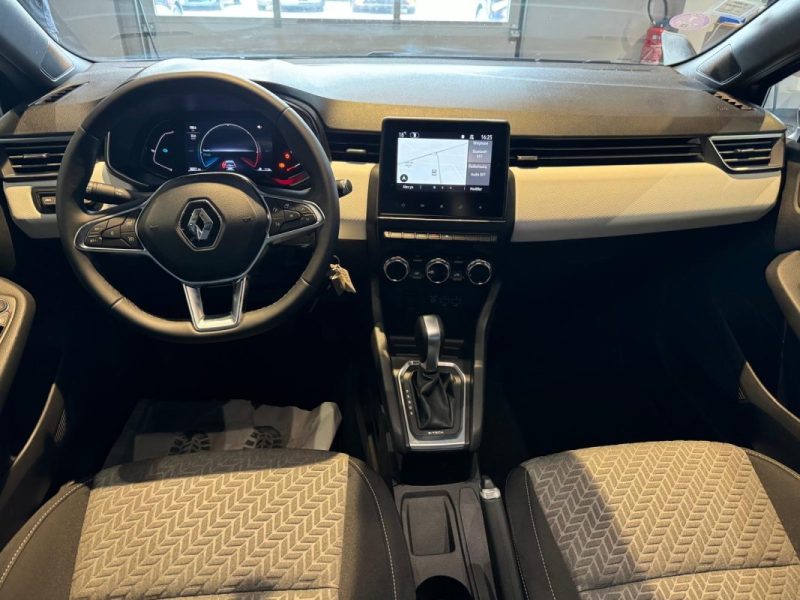 RENAULT CLIO 2021