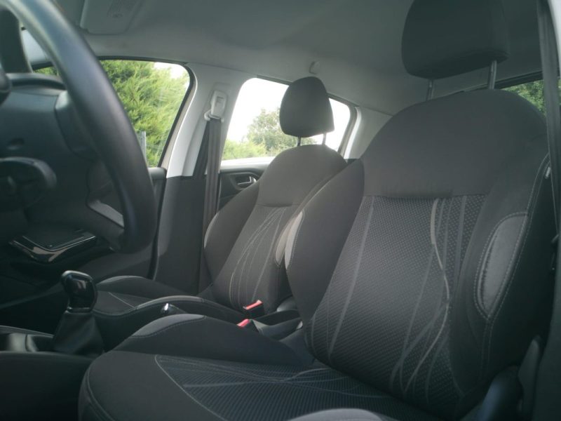 Peugeot 208 1.4 HDi Active Garantie 12 mois 68ch