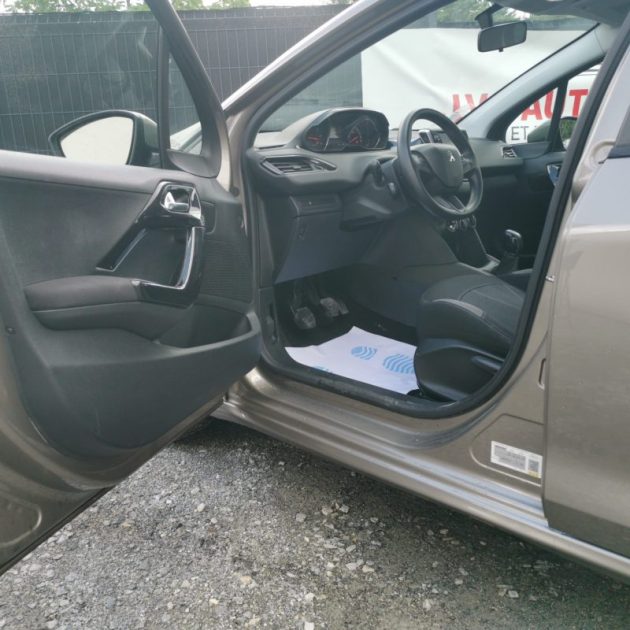 Peugeot 208 1.4 HDi Active Garantie 12 mois 68ch