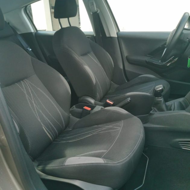 Peugeot 208 1.4 HDi Active Garantie 12 mois 68ch