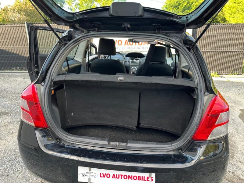 Toyota Yaris 1.4 D-4D Active 90 ch garantie 12 mois