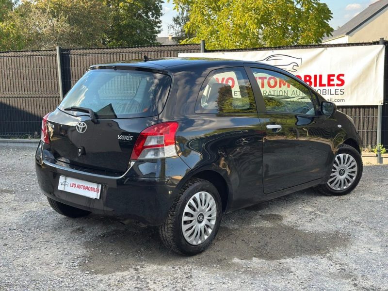 Toyota Yaris 1.4 D-4D Active 90 ch garantie 12 mois