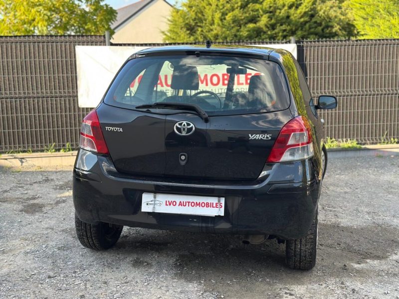 Toyota Yaris 1.4 D-4D Active 90 ch garantie 12 mois