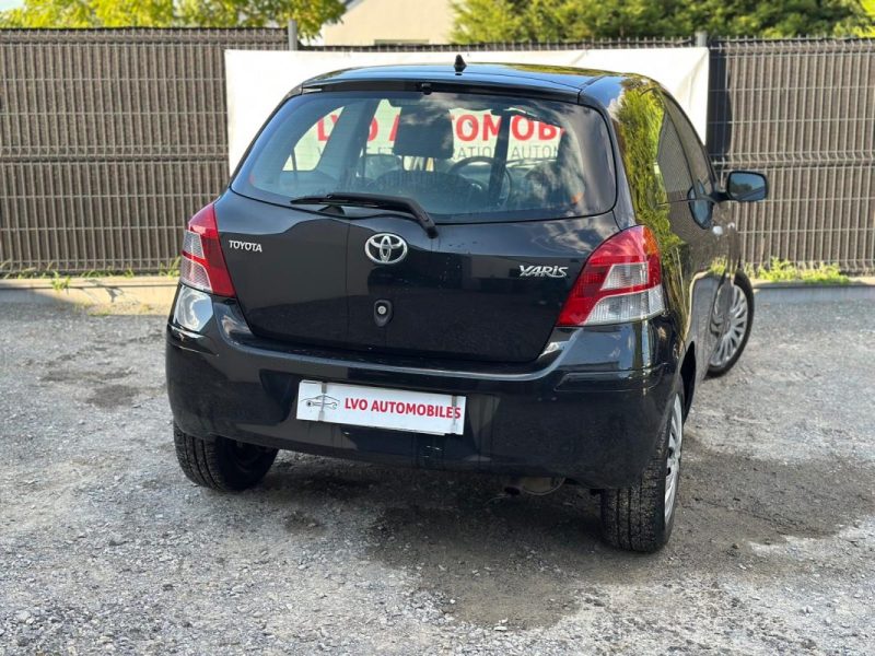 Toyota Yaris 1.4 D-4D Active 90 ch garantie 12 mois