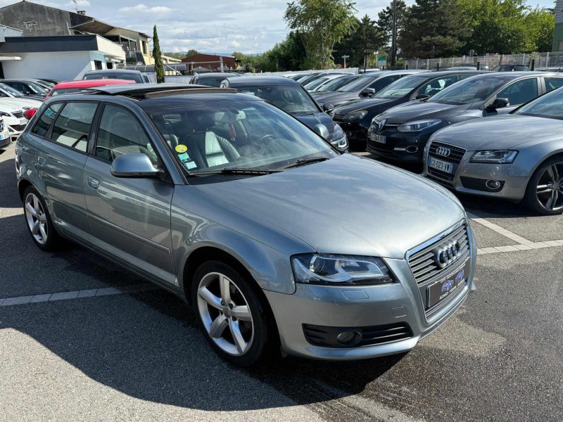 AUDI A3 SPORTBACK 1.6 TDI 105 AMBITION LUXE TOIT OUVRANT GARANTIE