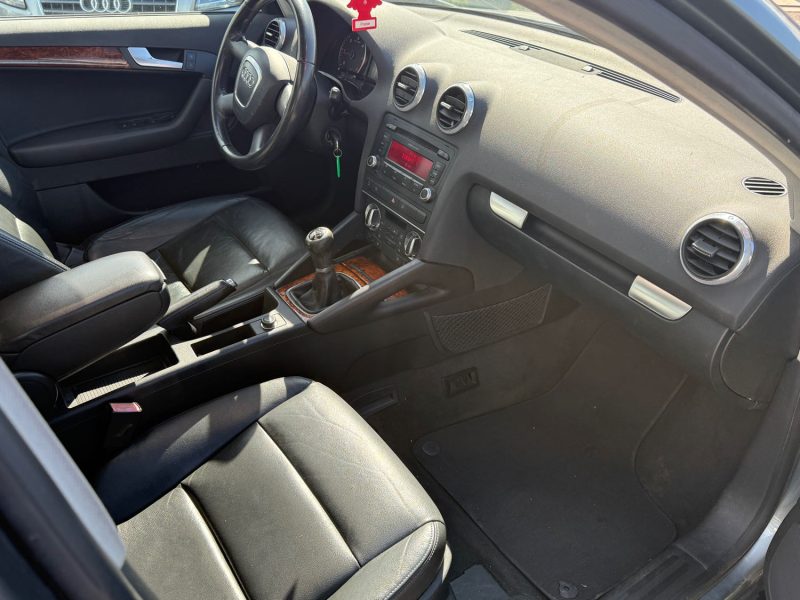 AUDI A3 SPORTBACK 1.6 TDI 105 AMBITION LUXE TOIT OUVRANT GARANTIE