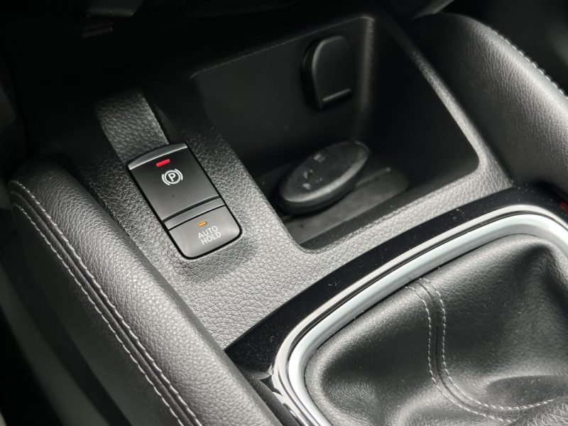 NISSAN QASHQAI II PHASE 2 TEKNA + 1.3 DIG-T 140 cv 2WD 1ERE MAIN TOIT PANO APPLE CARPLAY Garantie1an