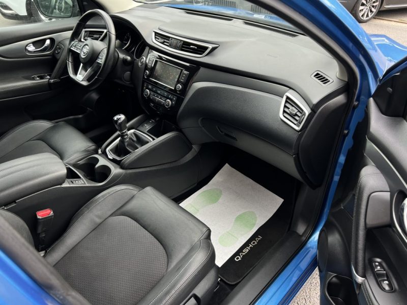 NISSAN QASHQAI II PHASE 2 TEKNA + 1.3 DIG-T 140 cv 2WD 1ERE MAIN TOIT PANO APPLE CARPLAY Garantie1an