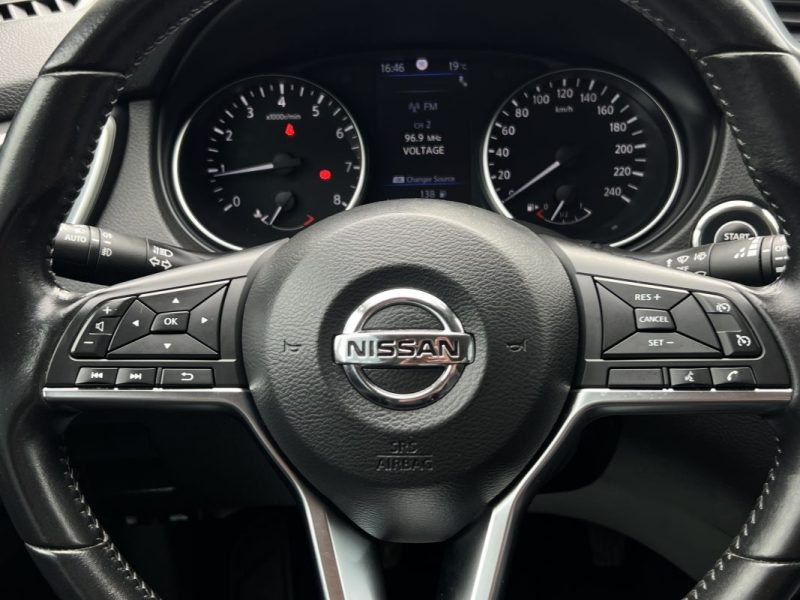 NISSAN QASHQAI II PHASE 2 TEKNA + 1.3 DIG-T 140 cv 2WD 1ERE MAIN TOIT PANO APPLE CARPLAY Garantie1an