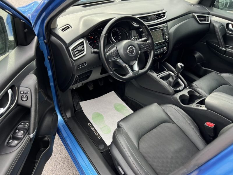 NISSAN QASHQAI II PHASE 2 TEKNA + 1.3 DIG-T 140 cv 2WD 1ERE MAIN TOIT PANO APPLE CARPLAY Garantie1an