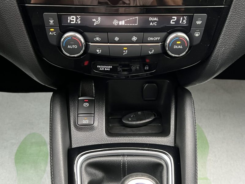 NISSAN QASHQAI II PHASE 2 TEKNA + 1.3 DIG-T 140 cv 2WD 1ERE MAIN TOIT PANO APPLE CARPLAY Garantie1an